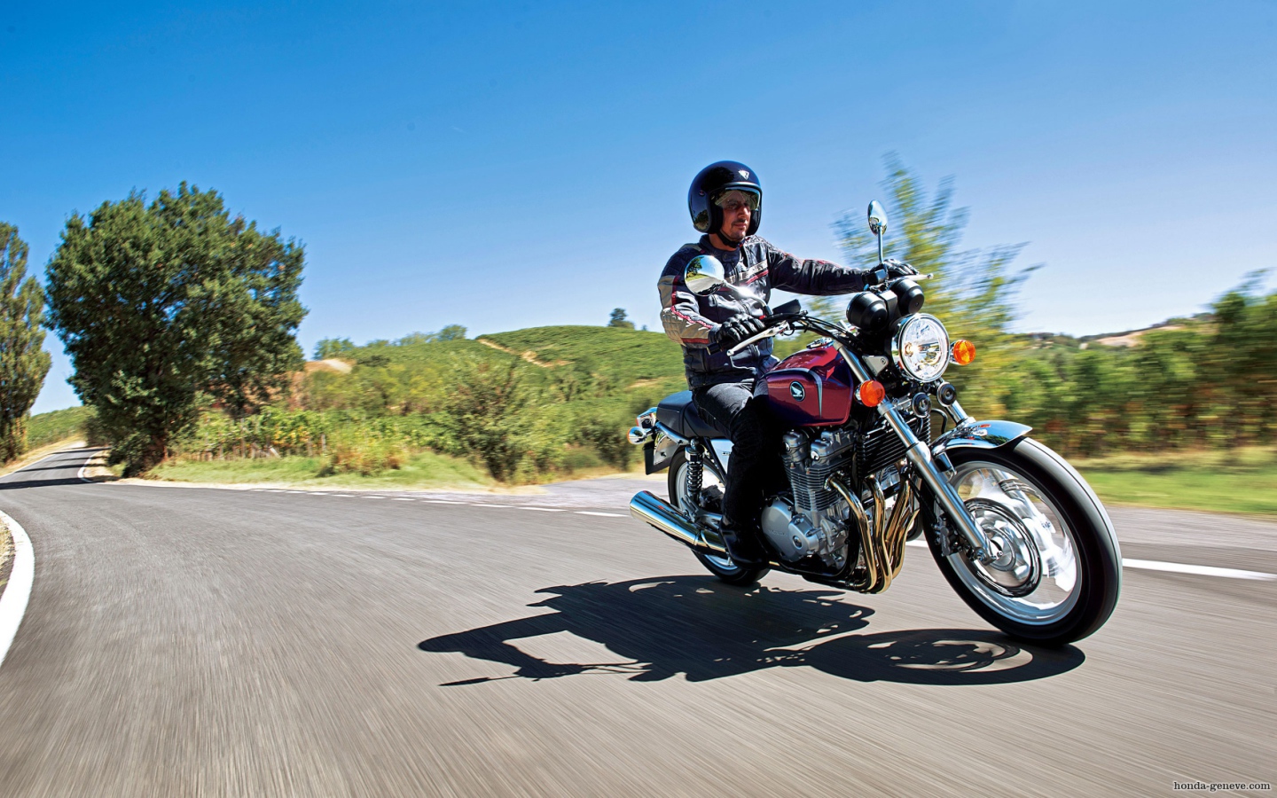 Мотоцикл модели Honda CB 1100