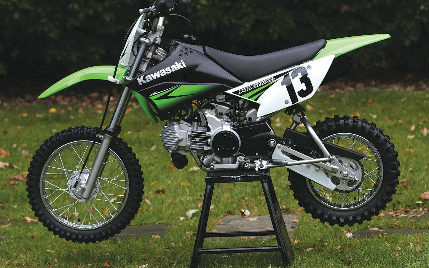 Мотоцикл модели Kawasaki KLX 125