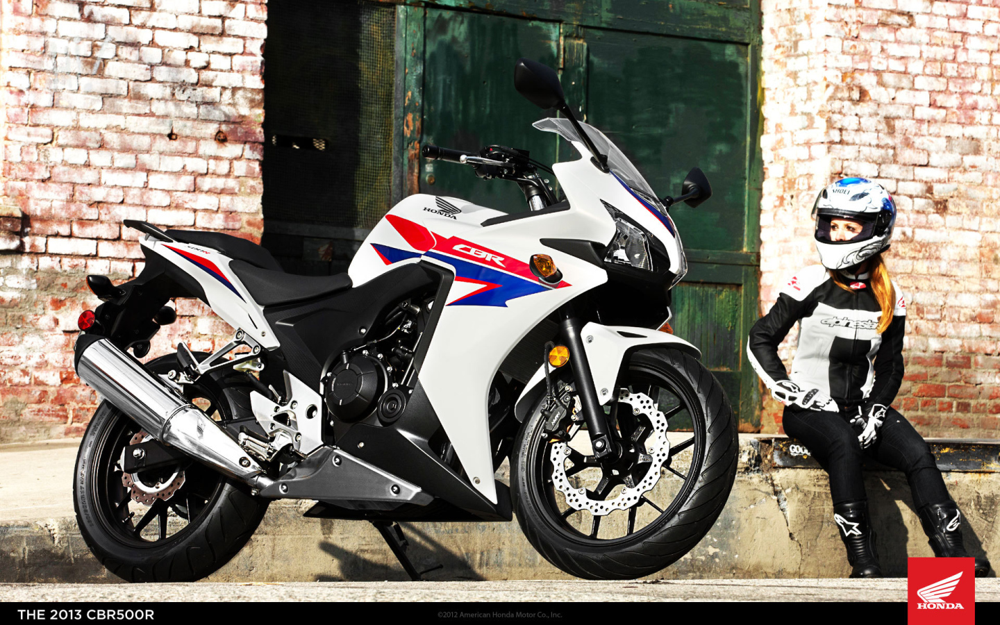 Быстрый мотоцикл Honda CBR 500 R