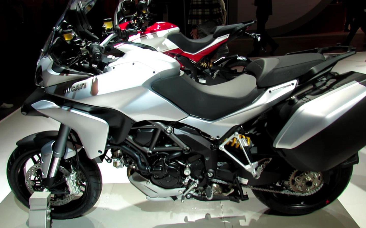 Невероятный мотоцикл Ducati Multistrada 1200 S Granturismo