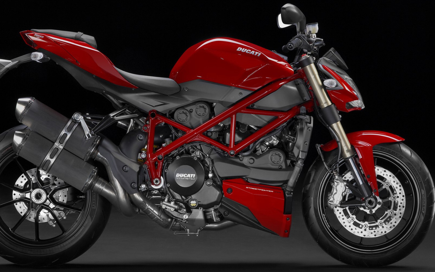 Невероятно быстрый мотоцикл Ducati Streetfighter 848