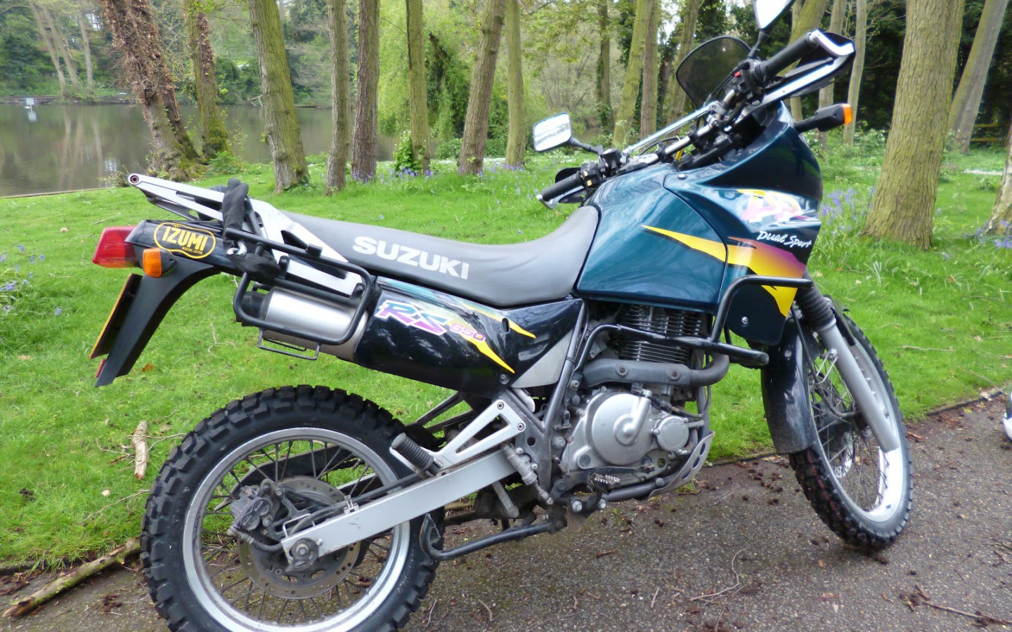 Мотоцикл Suzuki модели DR 650 SE