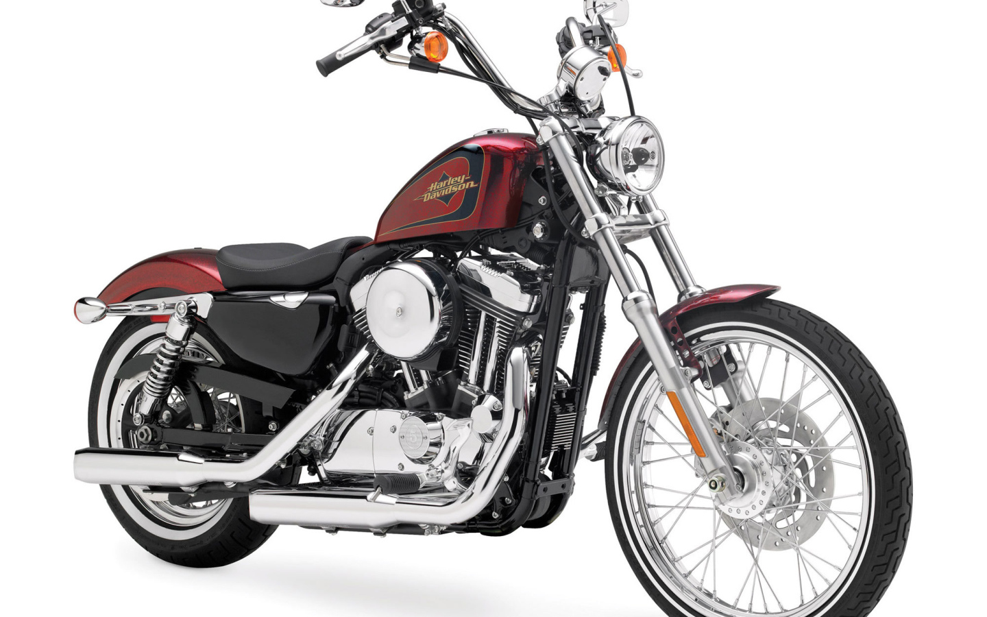 Мотоцикл модели Harley-Davidson XL 1200V Sportster Seventy-Two