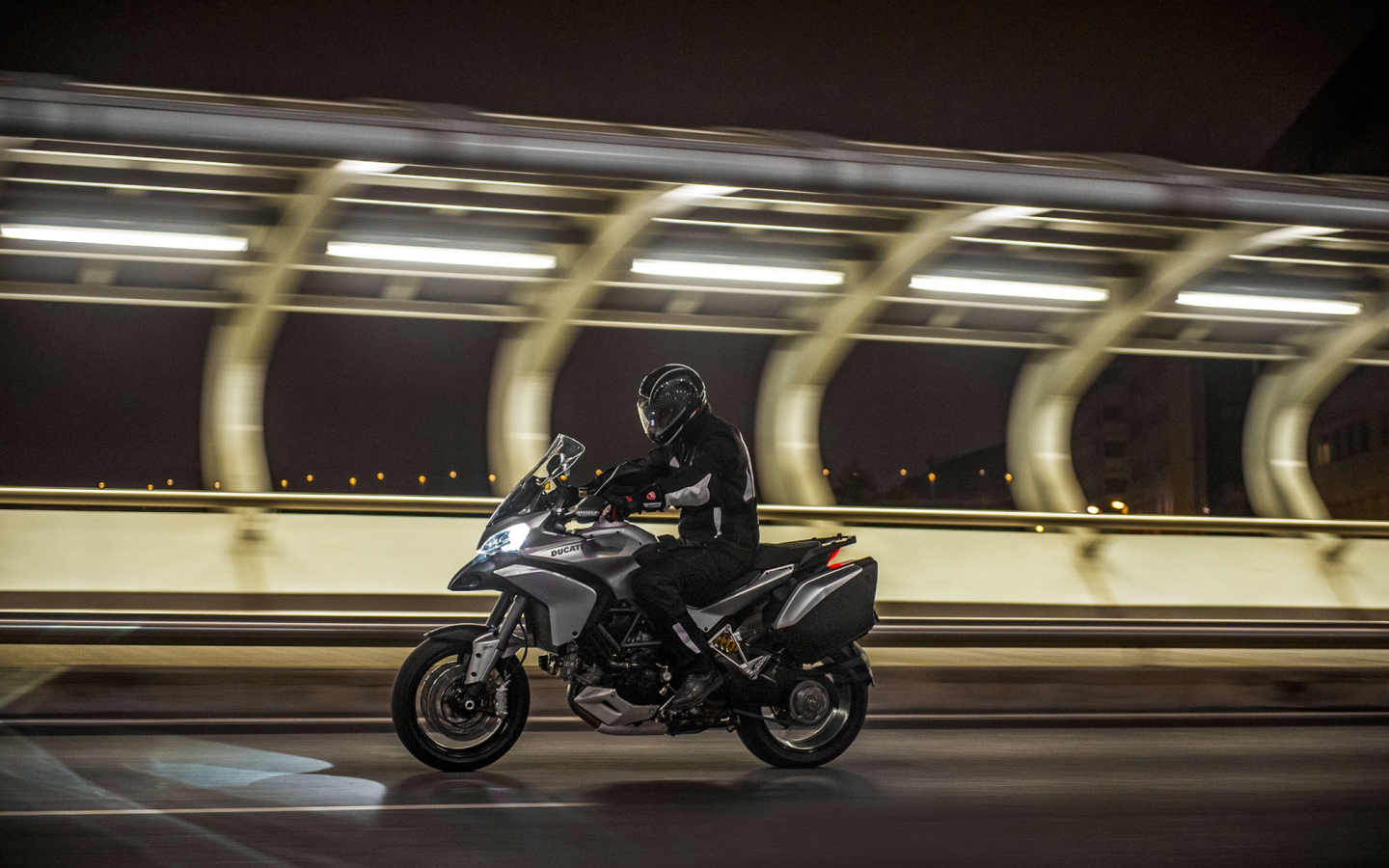 Новый мотоцикл Ducati Multistrada 1200 S Granturismo