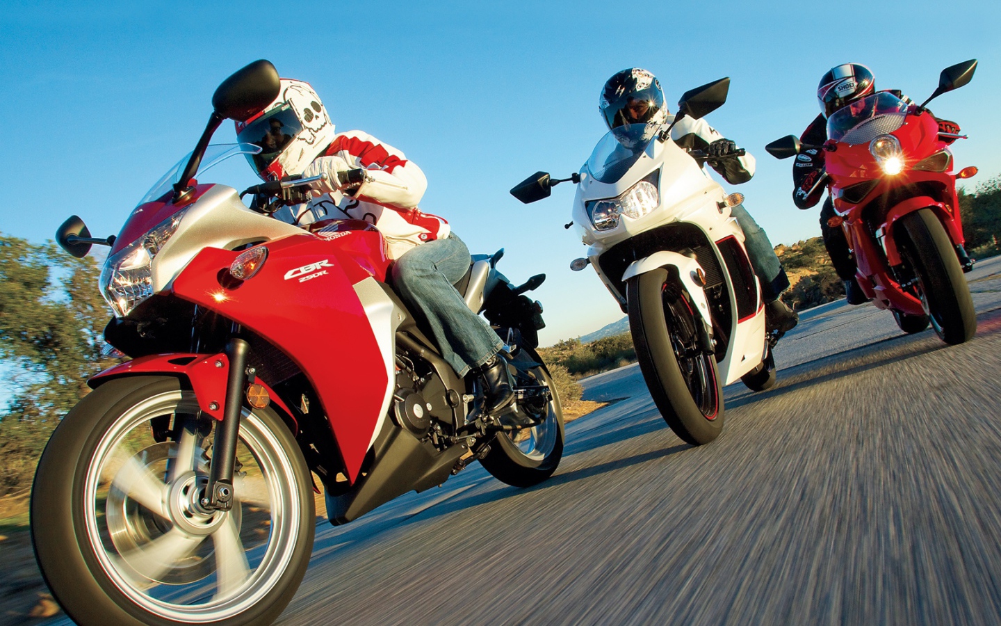 Новый мотоцикл Honda CBR 250 R