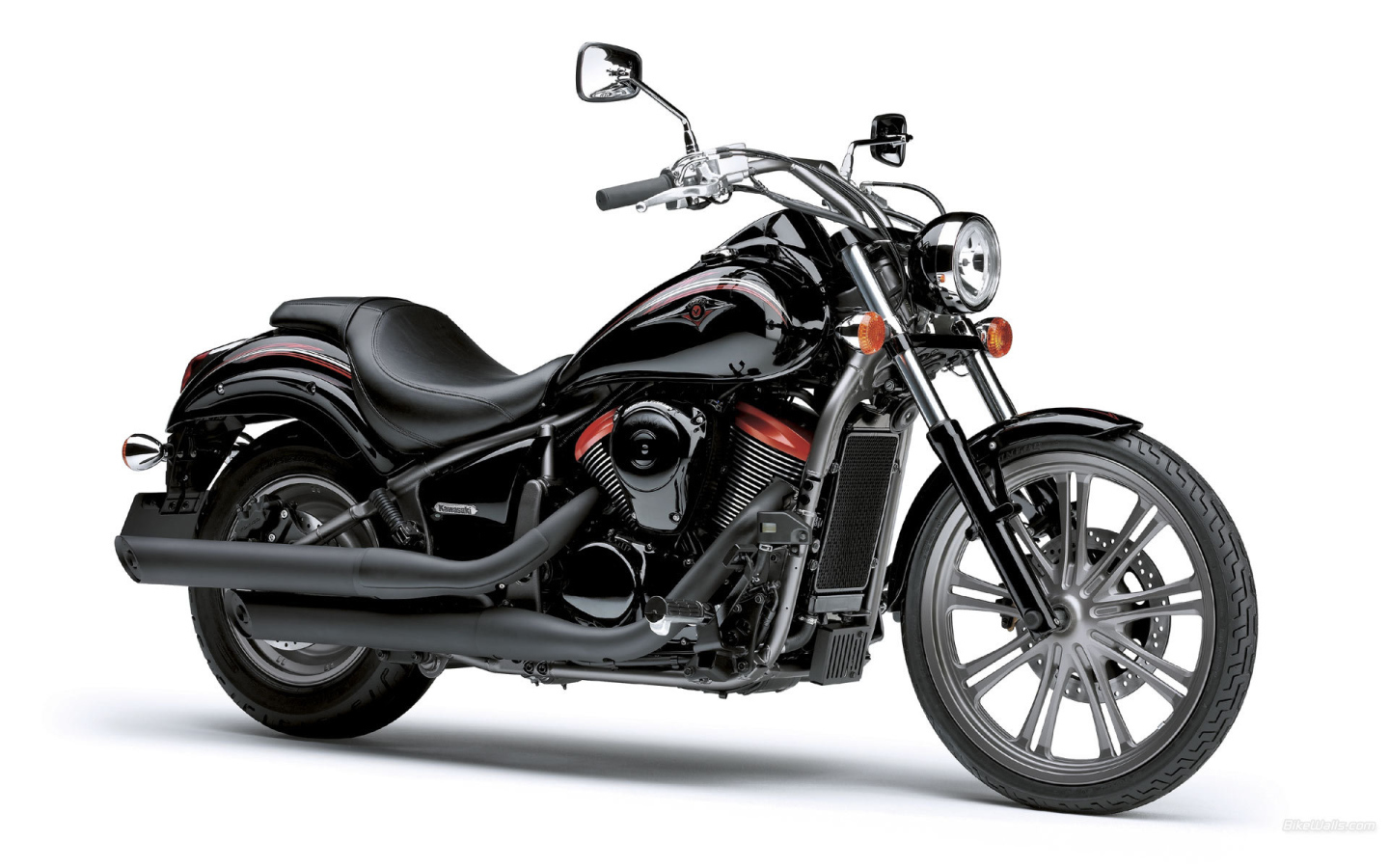 Новый мотоцикл Kawasaki VN 900 Classic