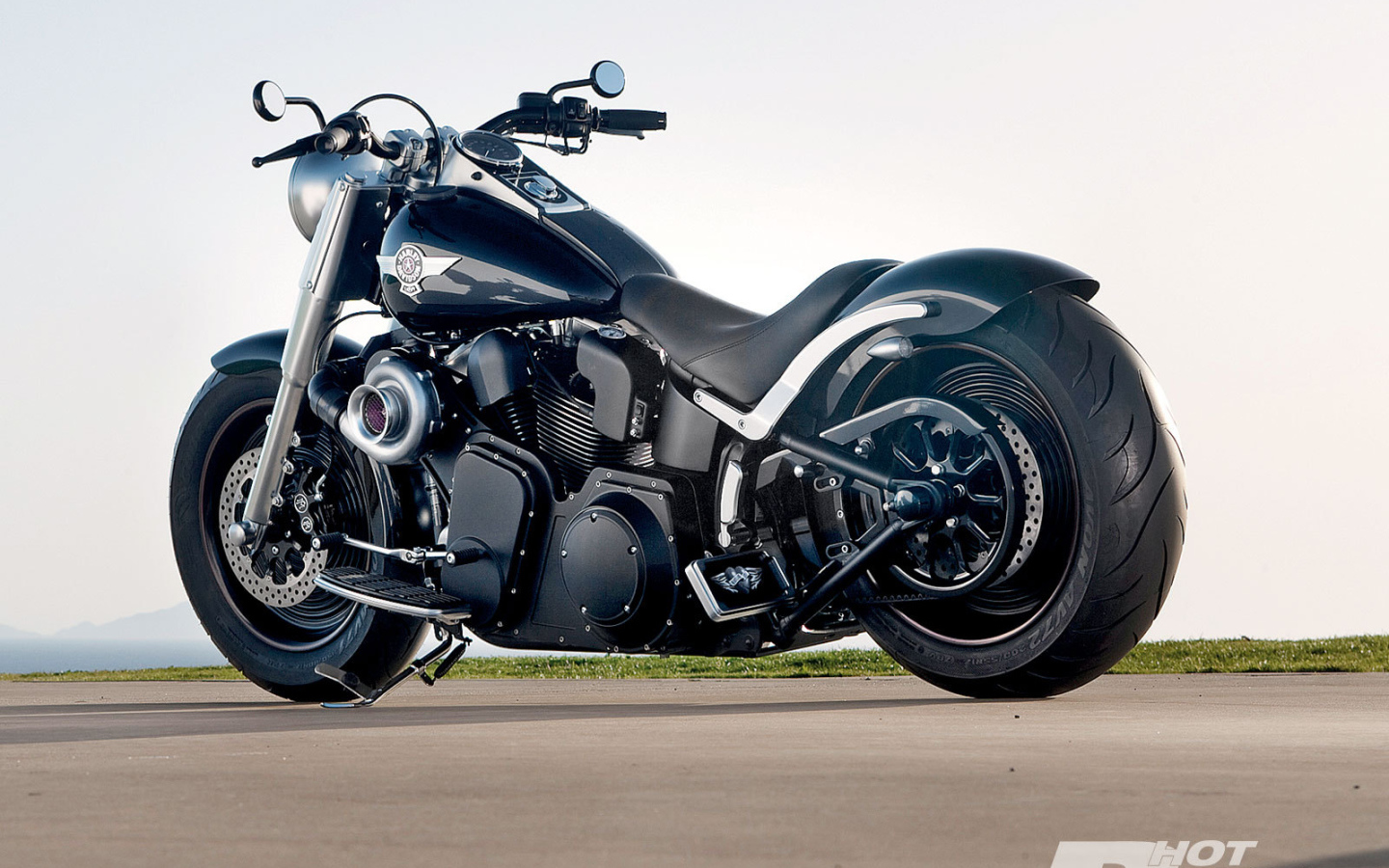 Новый надежный мотоцикл Harley-Davidson Fat Boy