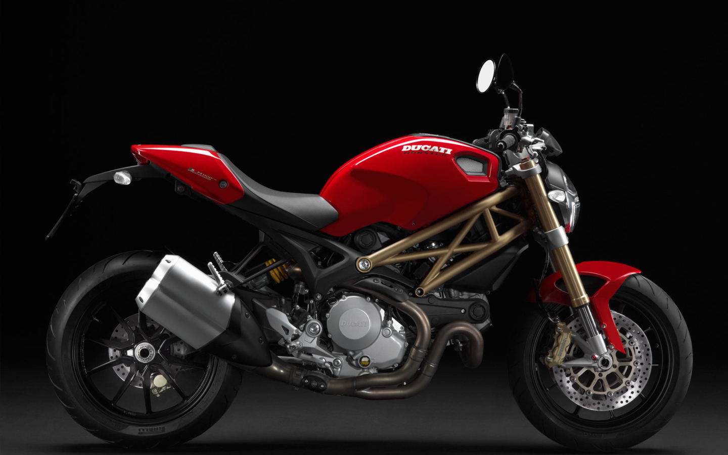 Популярный мотоцикл Ducati Monster 796 Corse Stripe