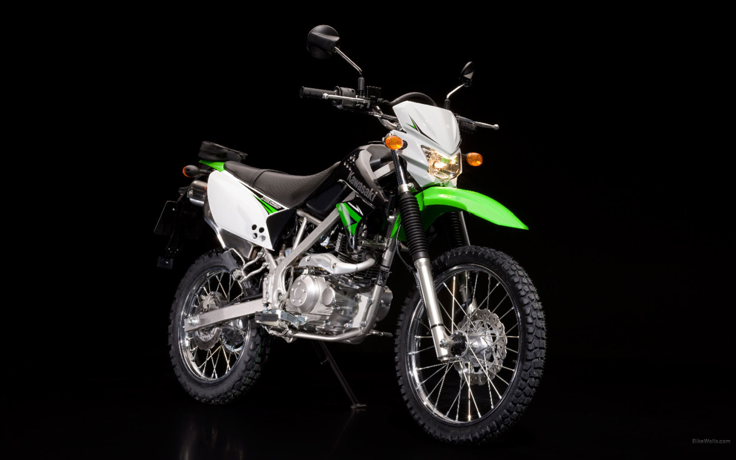 Популярный мотоцикл Kawasaki KLX 125