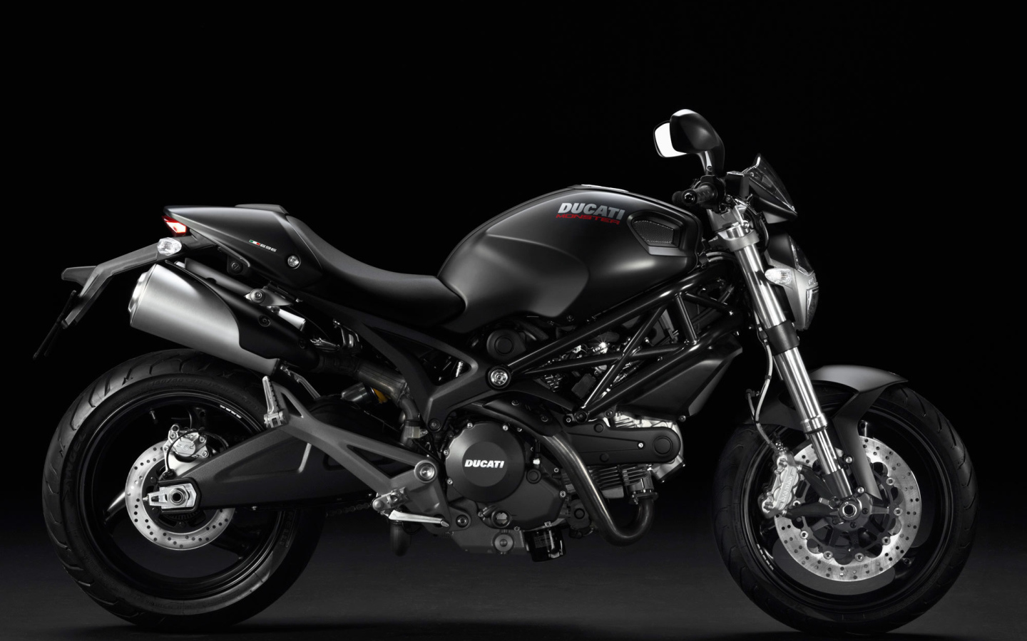 Надежный мотоцикл Ducati Monster Diesel