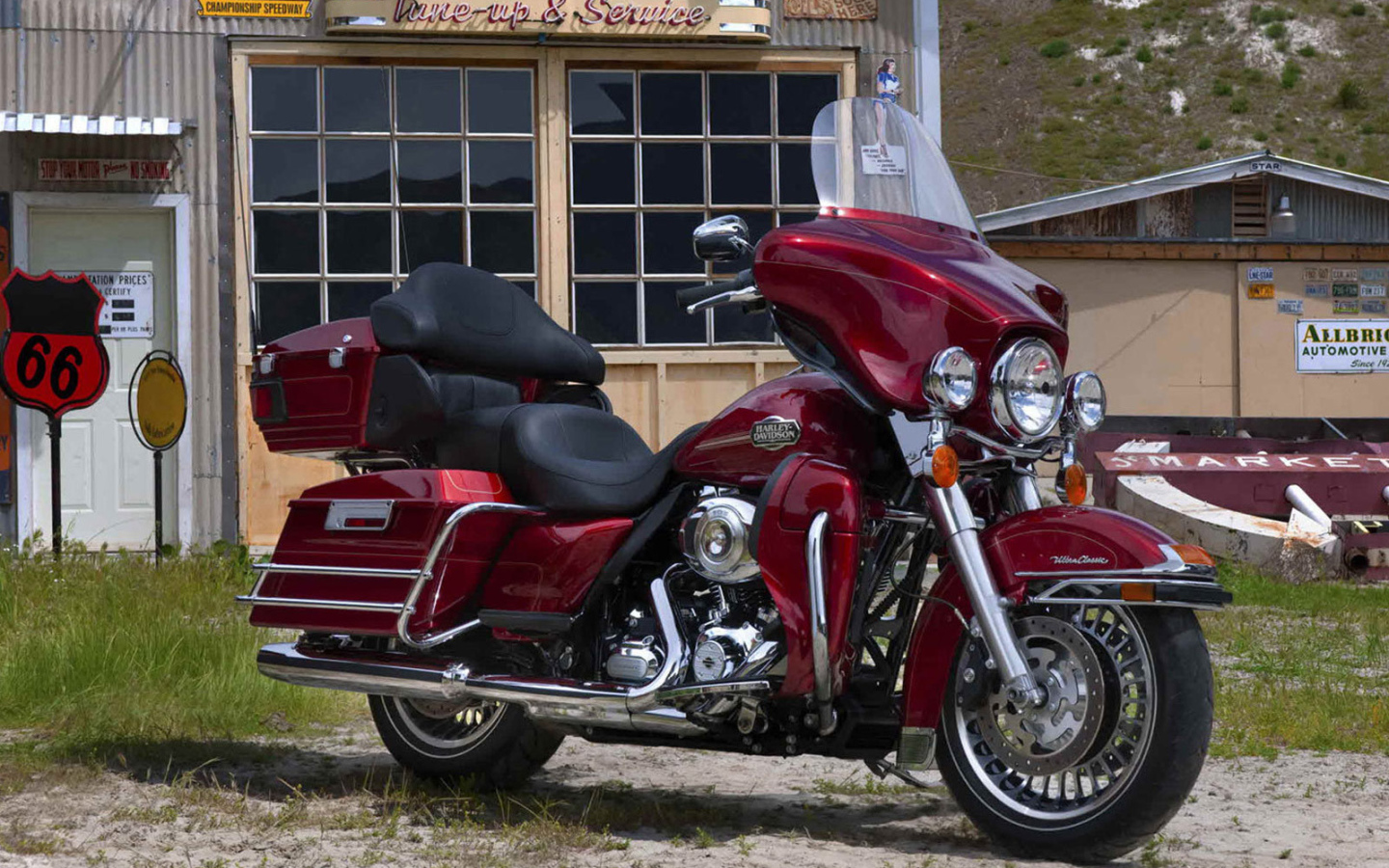 Надежный мотоцикл Harley-Davidson CVO Electra Glide Ultra Classic
