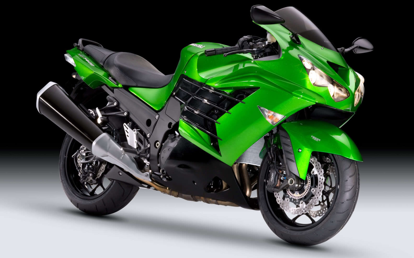 Надежный мотоцикл Kawasaki ZZR 1400