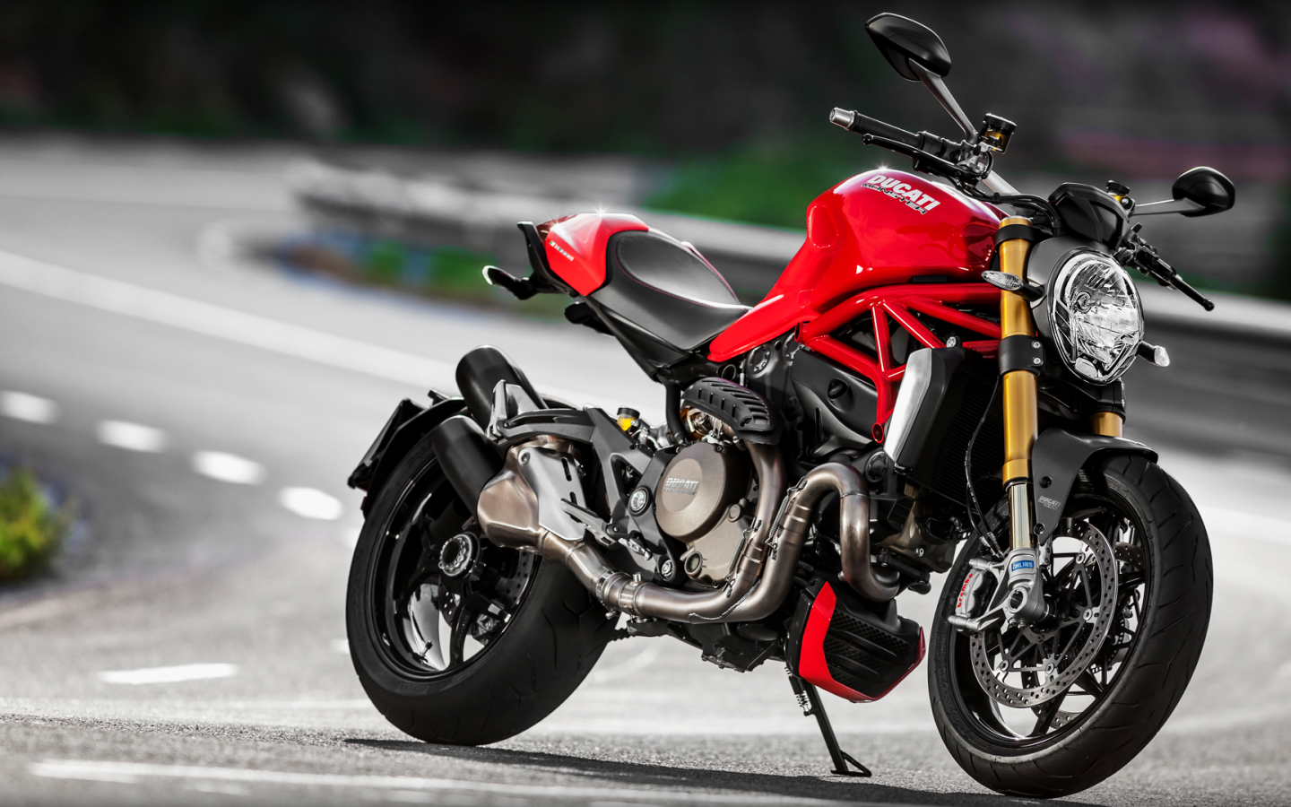 Тест-драйв мотоцикла Ducati Monster 1200