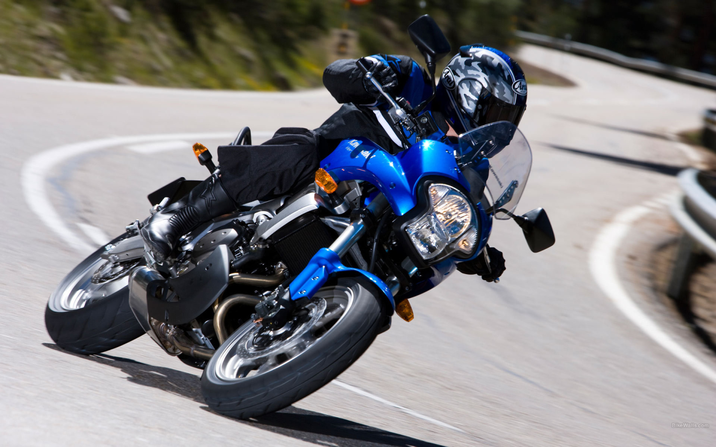 Тест-драйв мотоцикла Kawasaki Versys