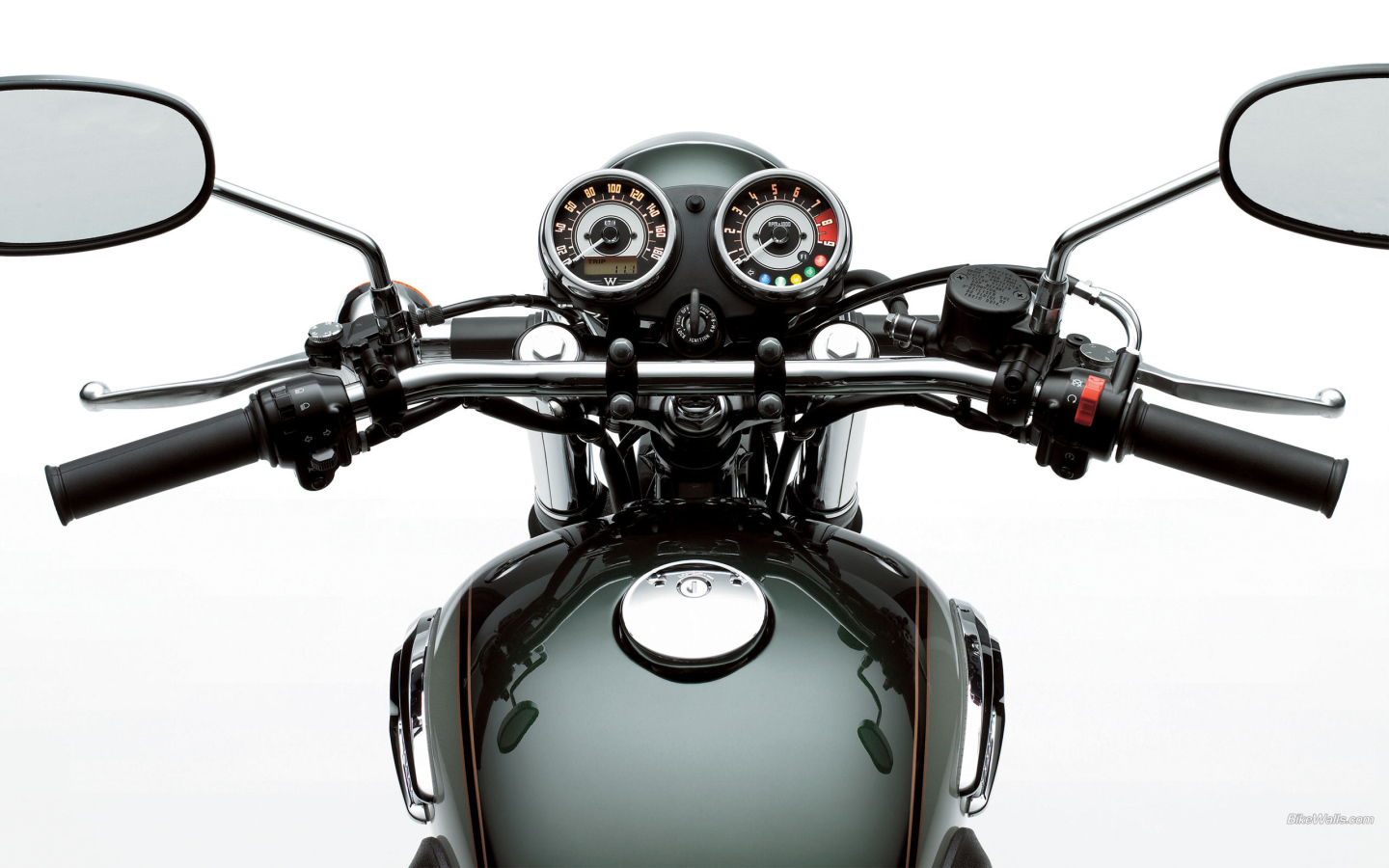 Новый надежный мотоцикл Kawasaki W 800