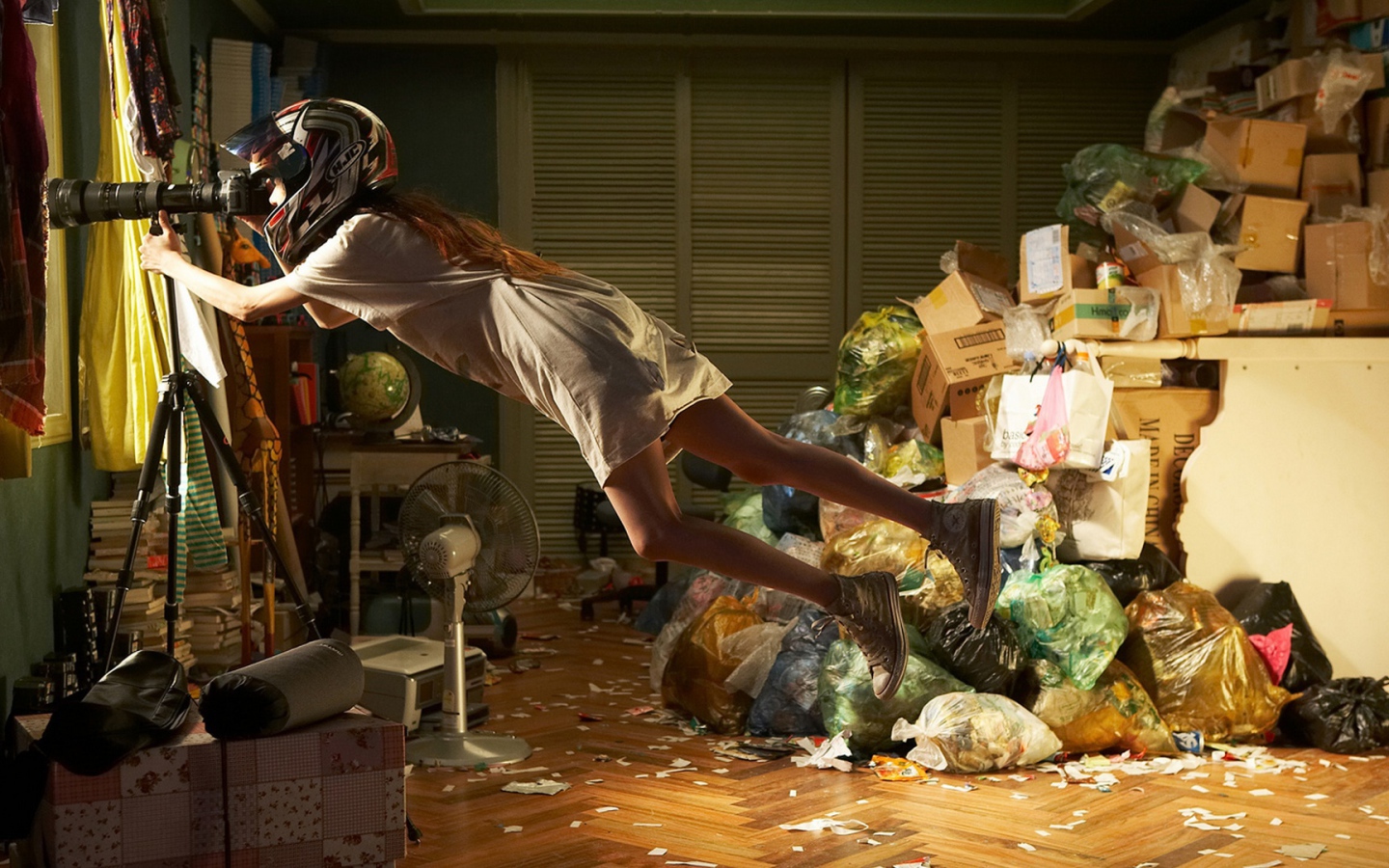 Летающая девушка