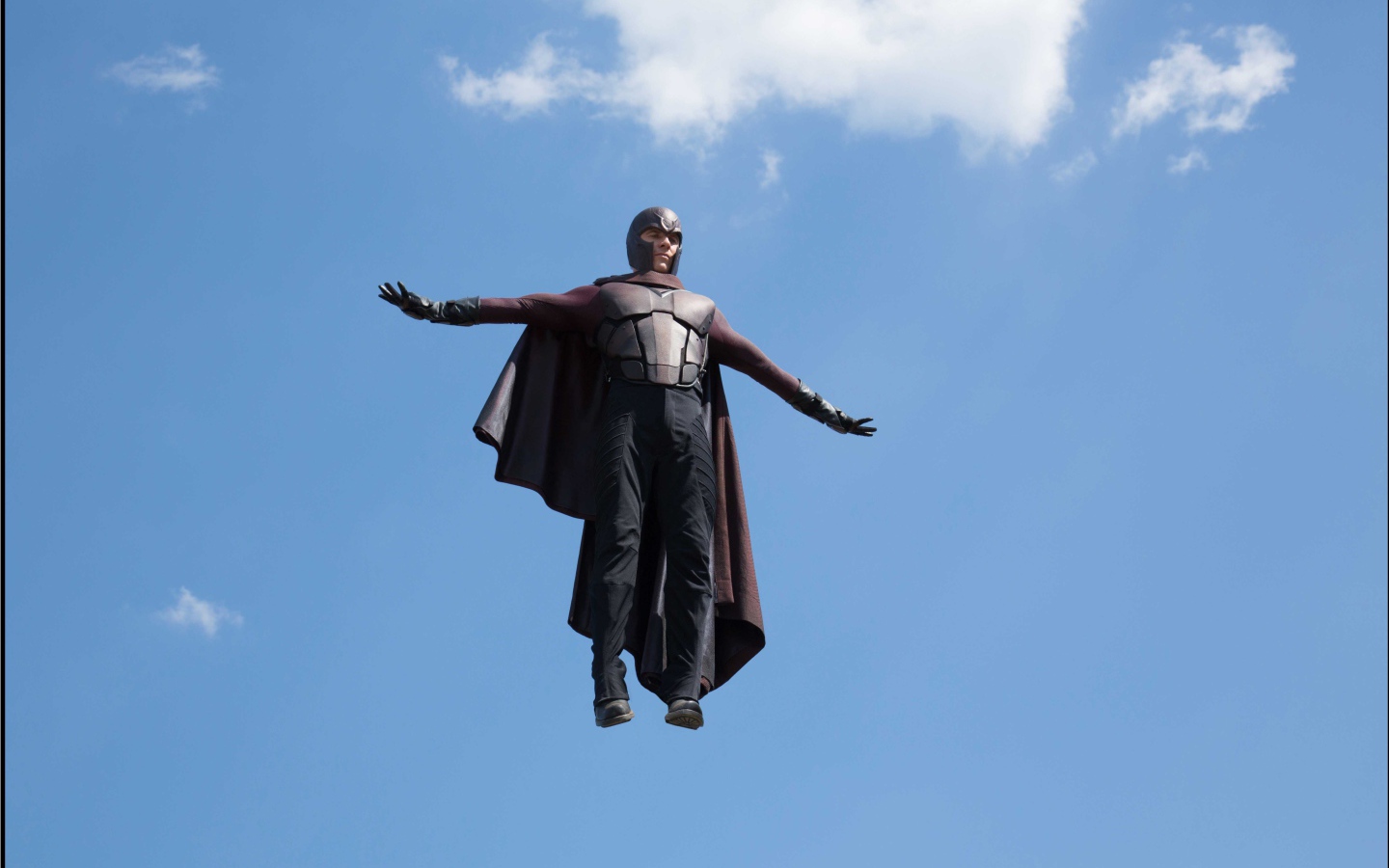 Люди Икс: Дни минувшего будущего Магнето летает