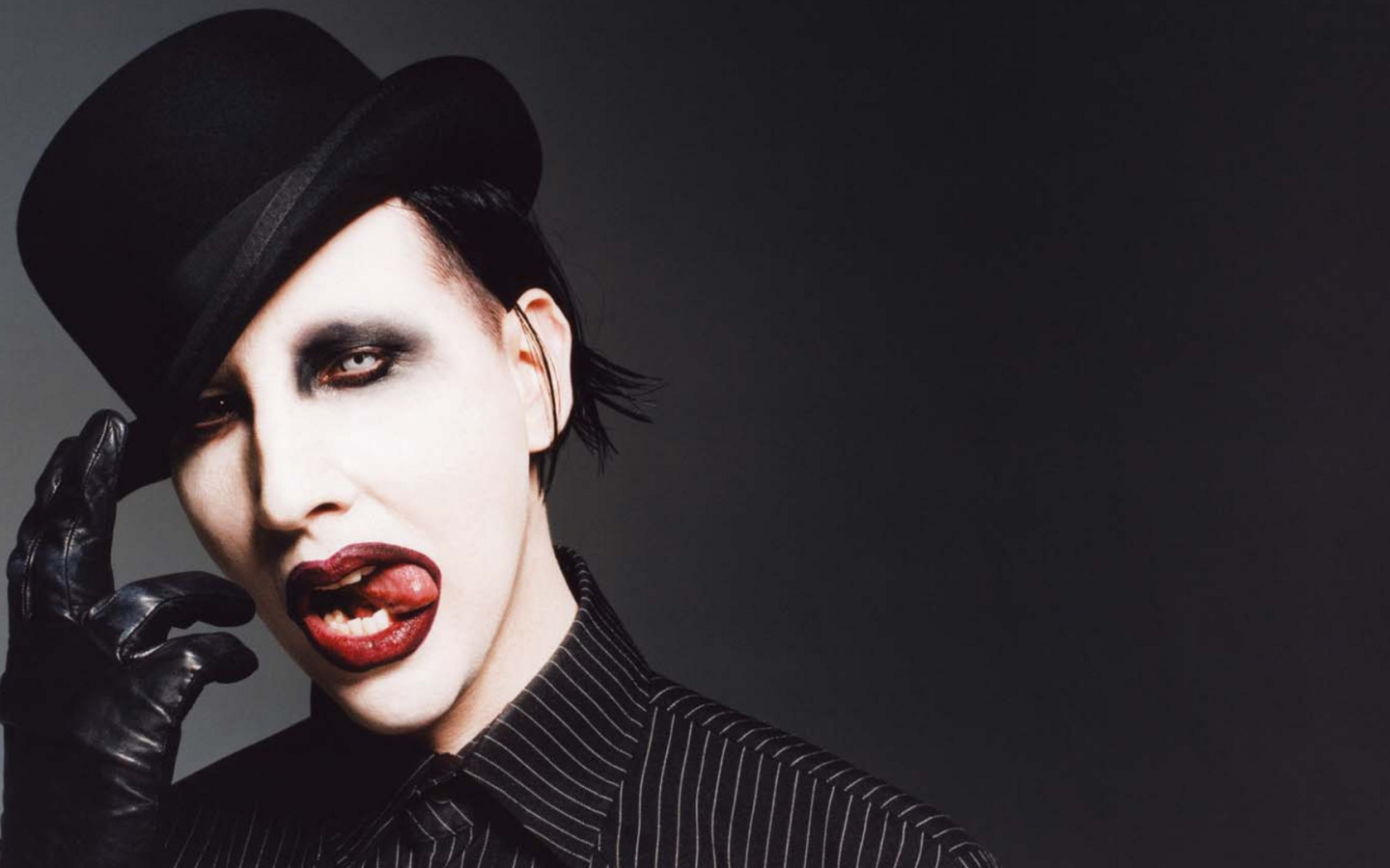 Marilyn Manson в шляпе