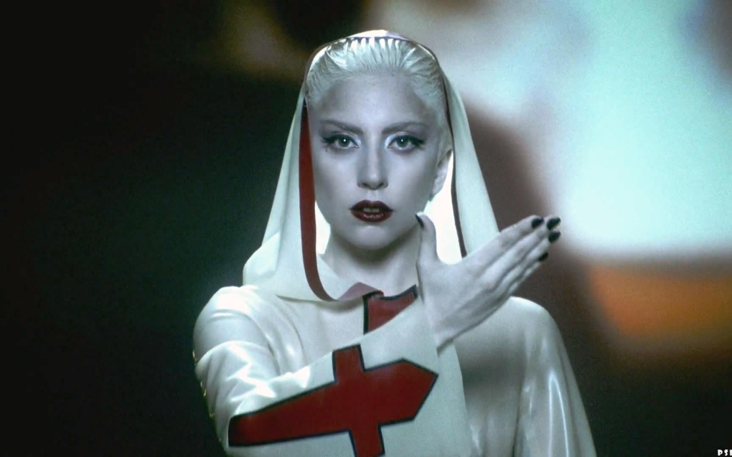 Композиция Леди Гага