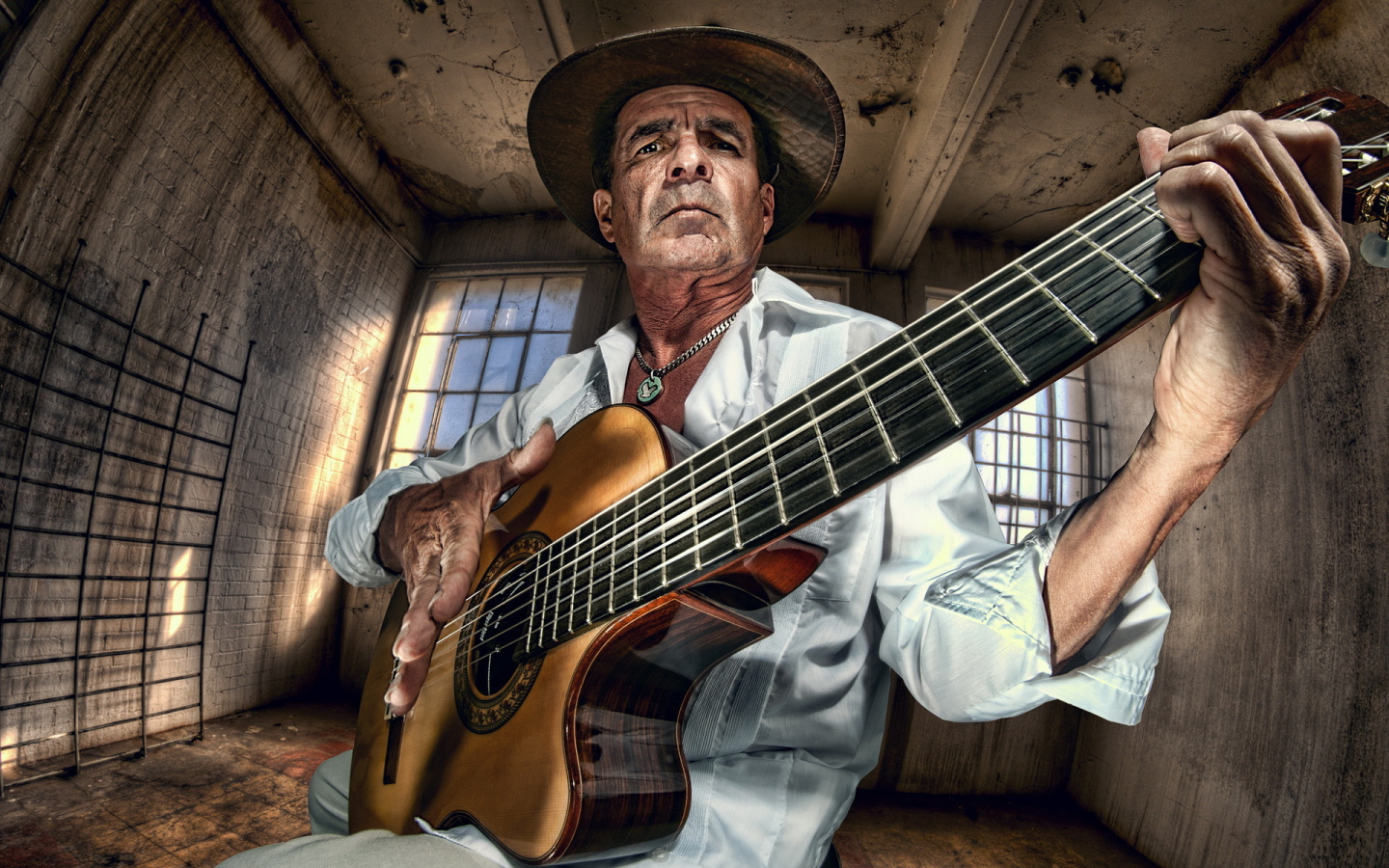 Старый гитарист