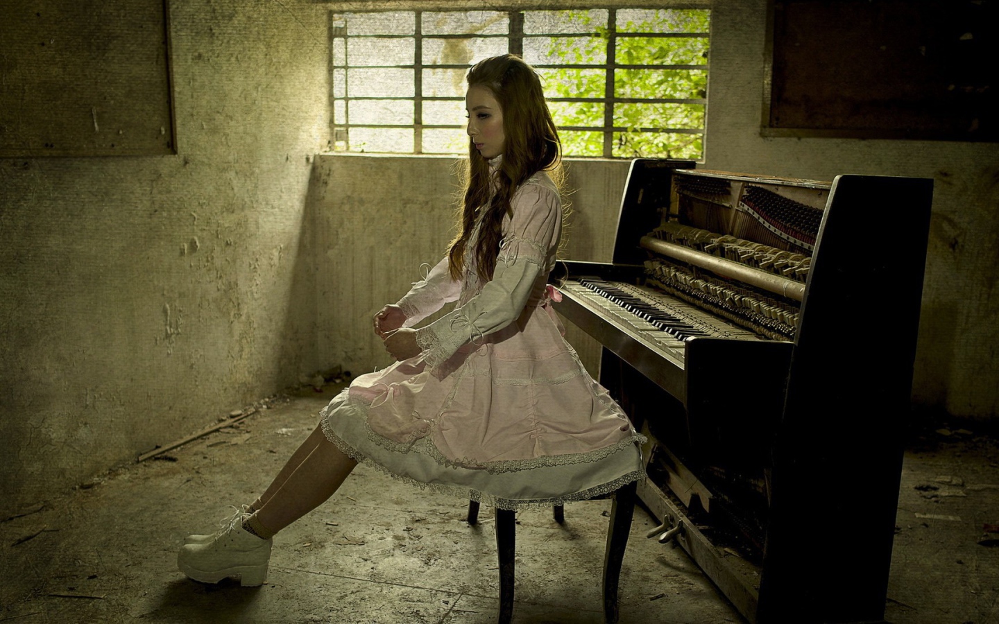 Пианино без верхней панели