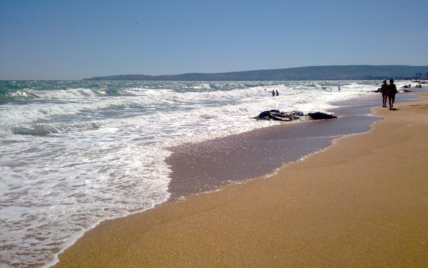 Золотой пляж в Феодосии