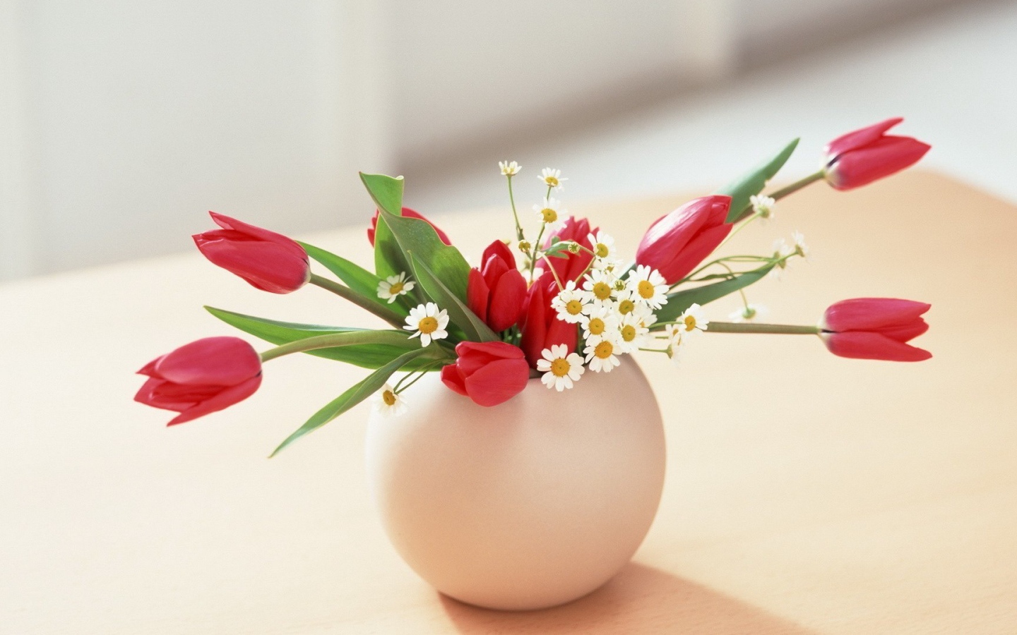 Ваза с цветами