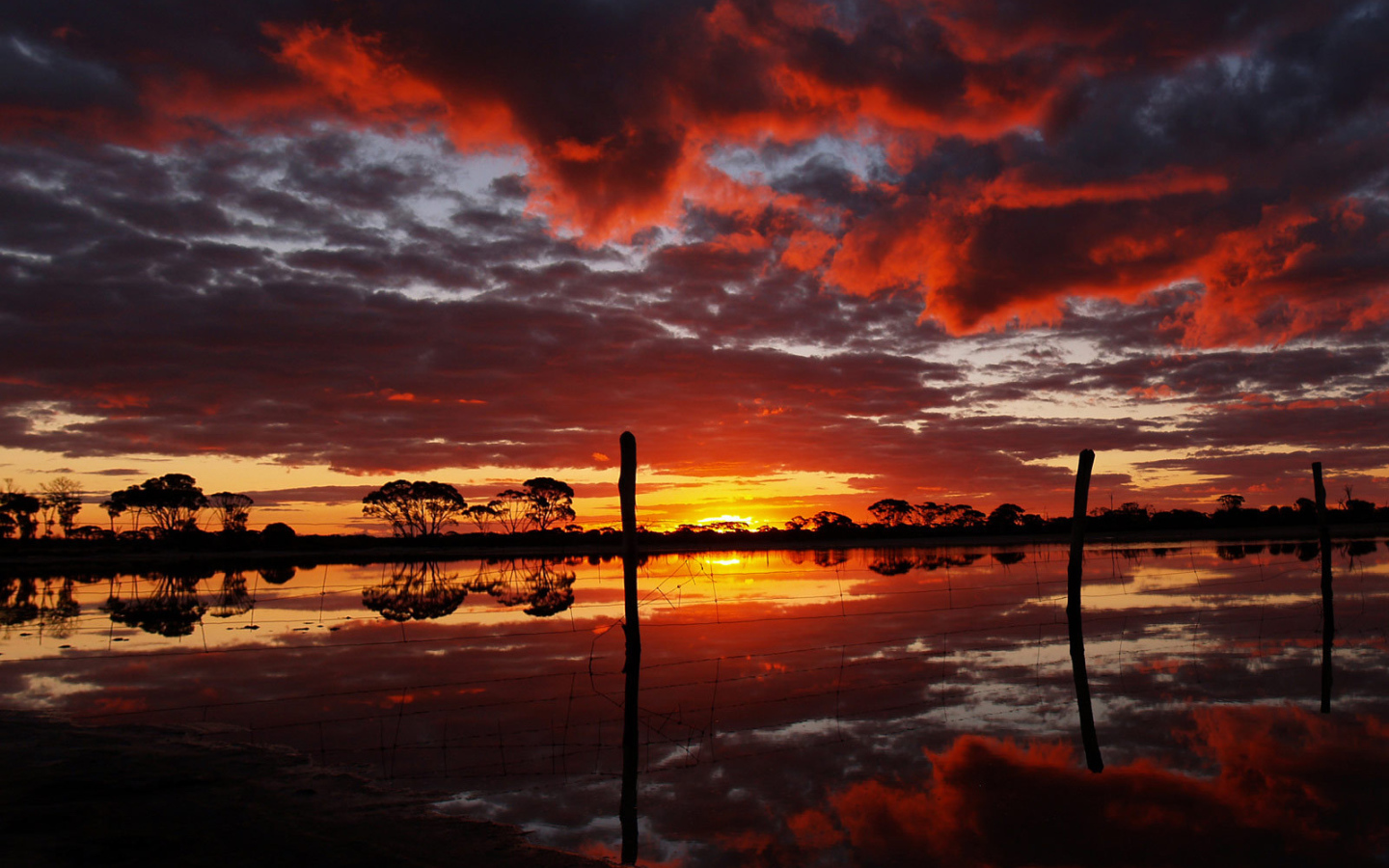 Красные облака