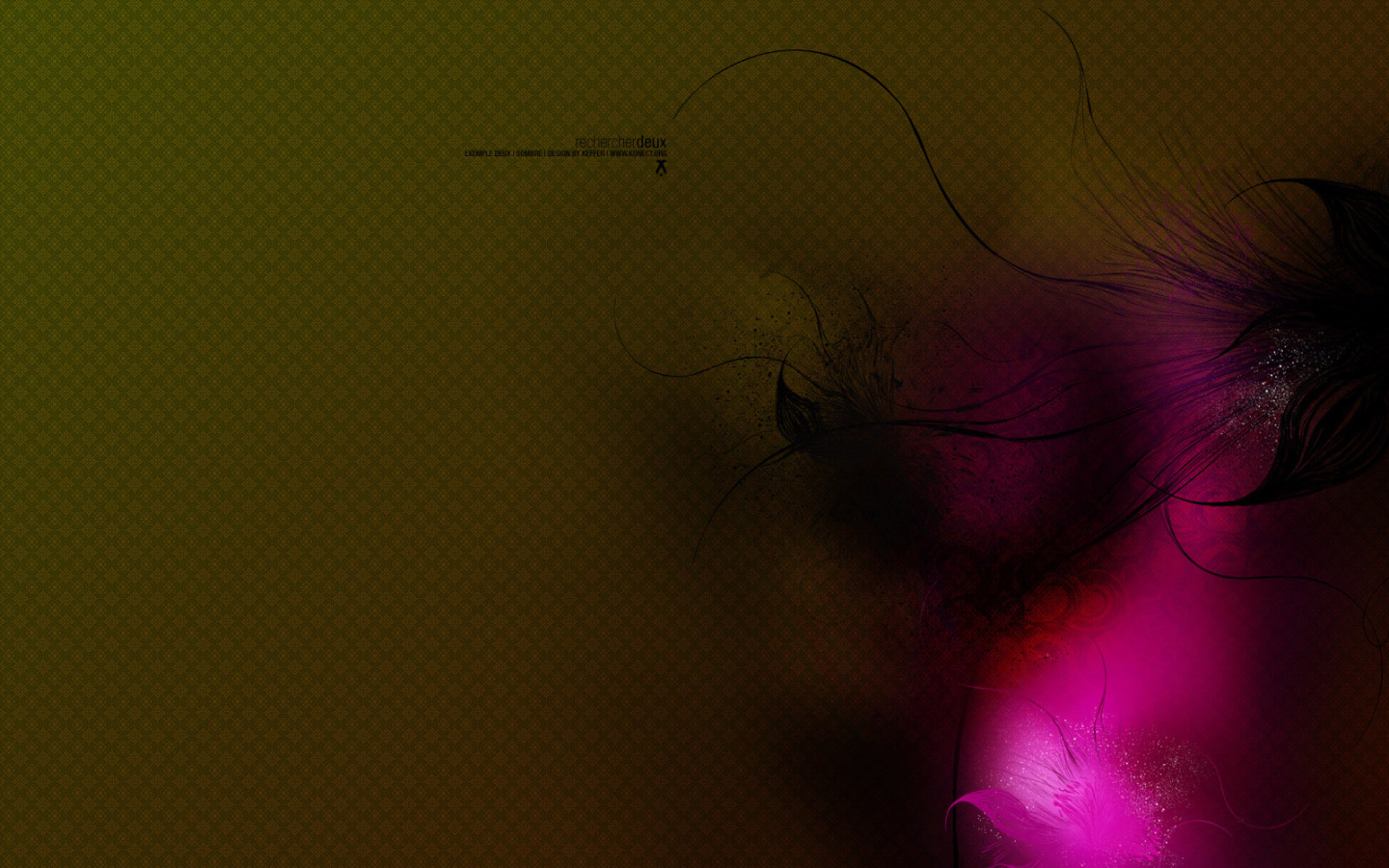 Черная и розовая пушинка