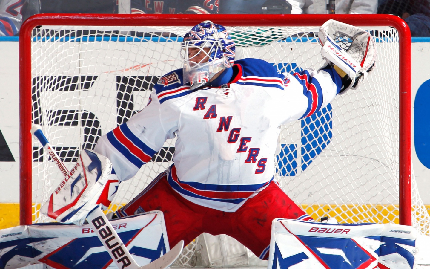 Хоккеист Нью-Йорк Рейнджерс Хенрик Лундквист