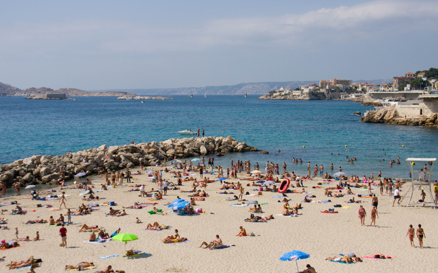 Пляж в городе Марсель, Франция