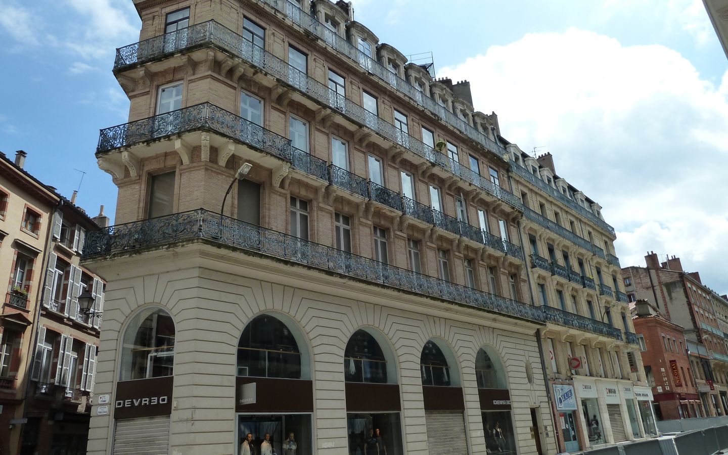 Красивое здание в Эльзасе, Франция