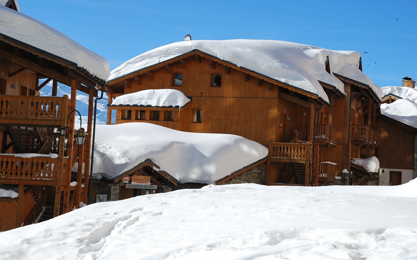 Заснеженный дом на горнолыжном курорте Валь-Торанс, Франция