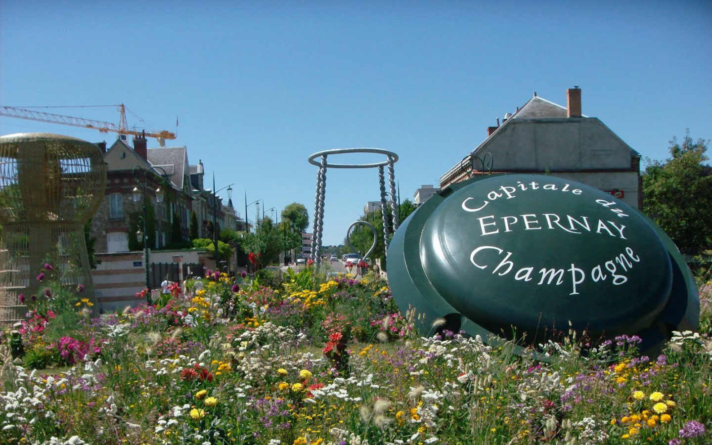 Скульптуры в провинции Шампань, Франция