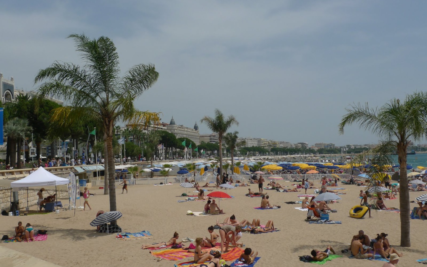 Летний отдых в Каннах, Франция