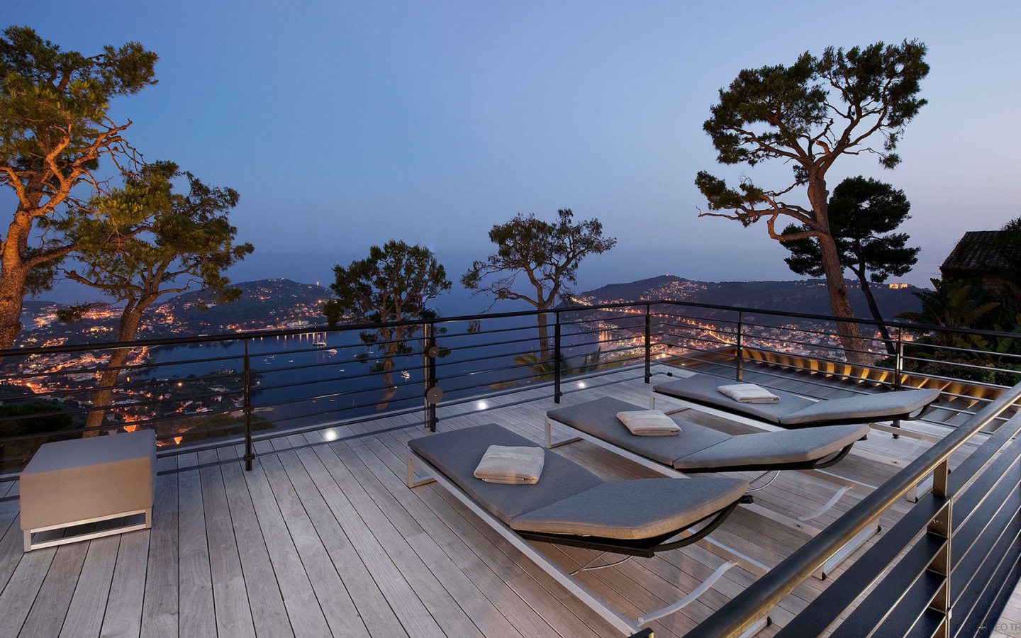 Терраса на Лазурном берегу, Франция