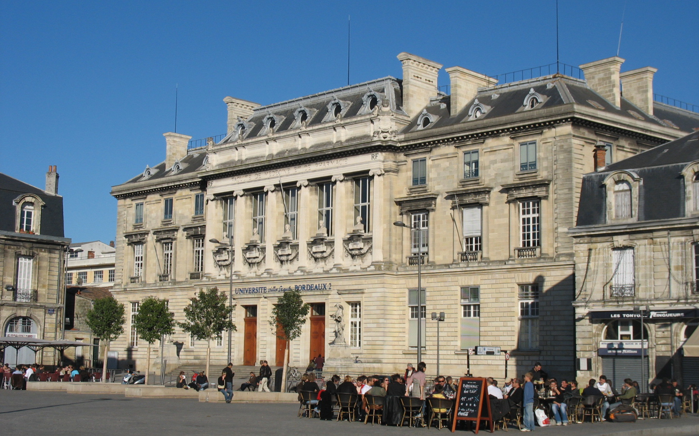 Университет в Бордо, Франция