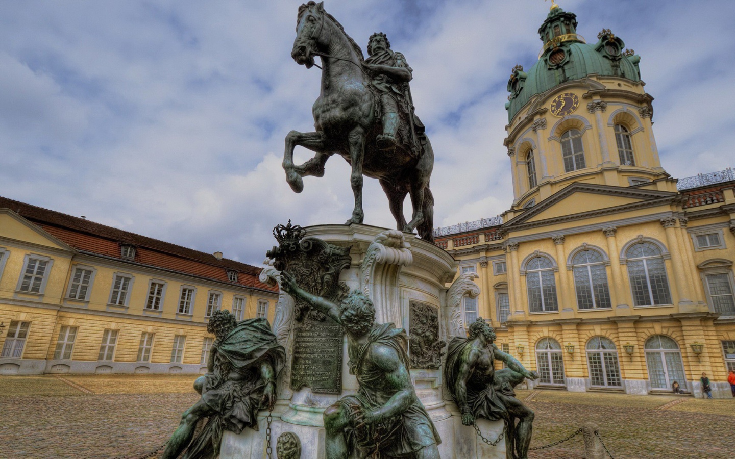 Дворец Шарлоттенбург в Берлине