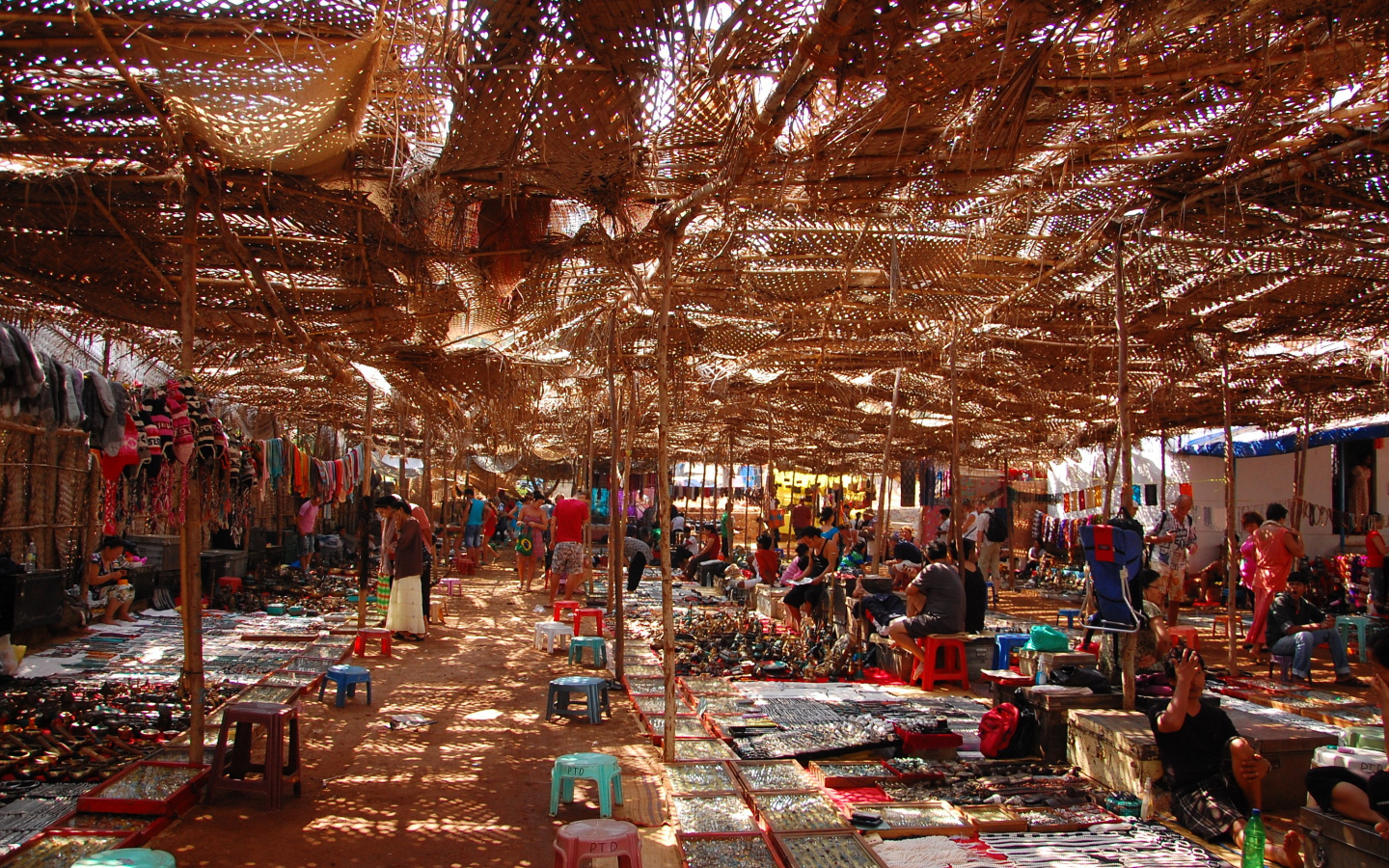 Рынок в Анджуне