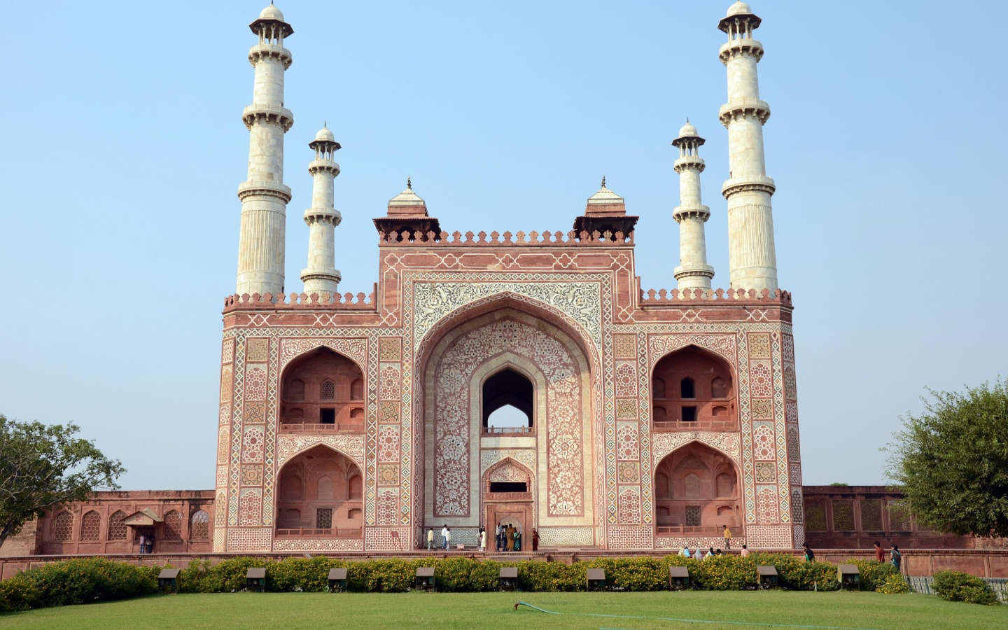 Гробница Акбара в Агре