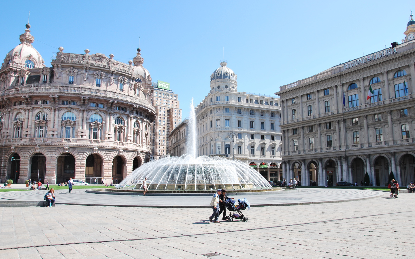Площадь в Генуе, Италия