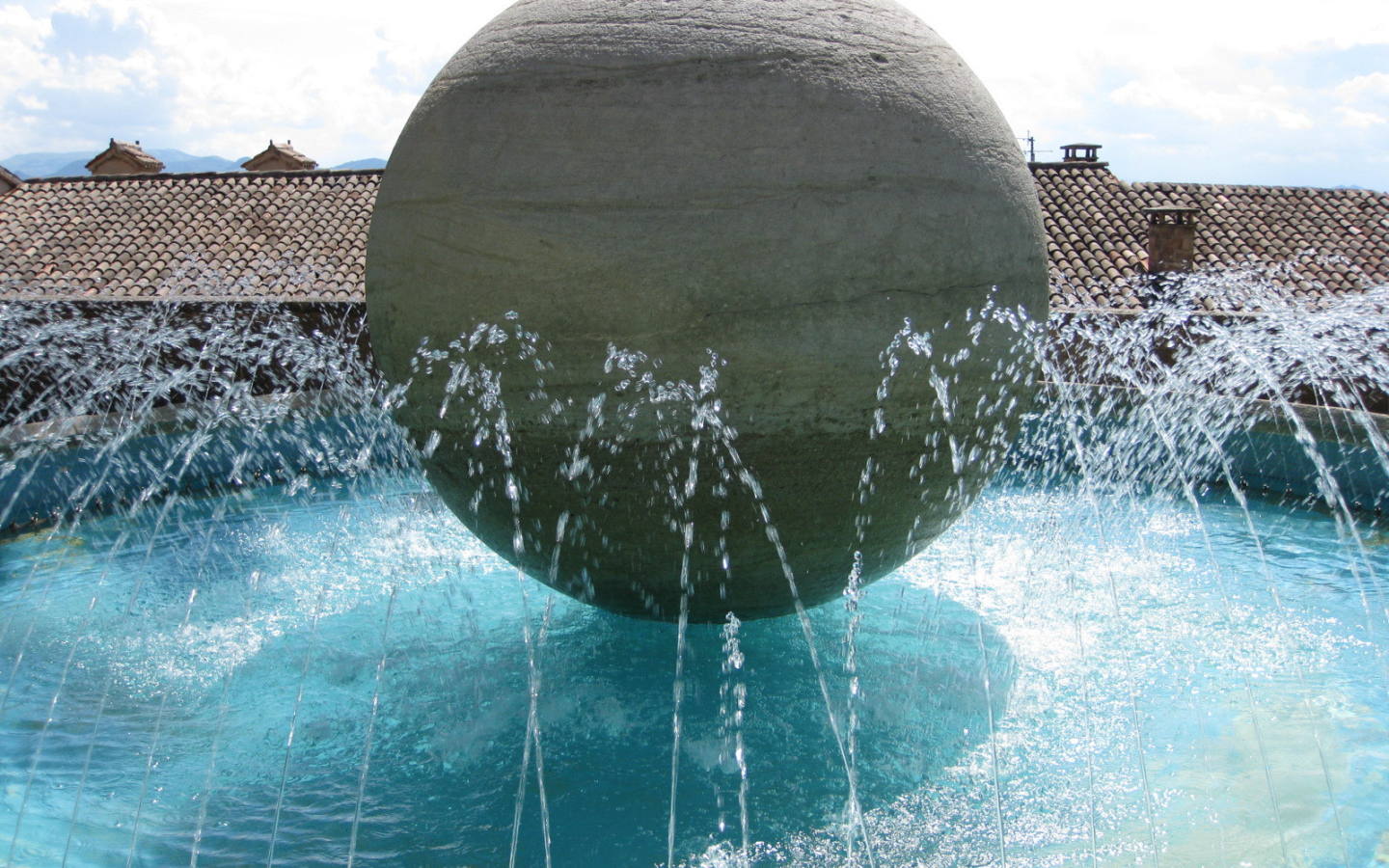 Фонтан в Сан Марино, Италия