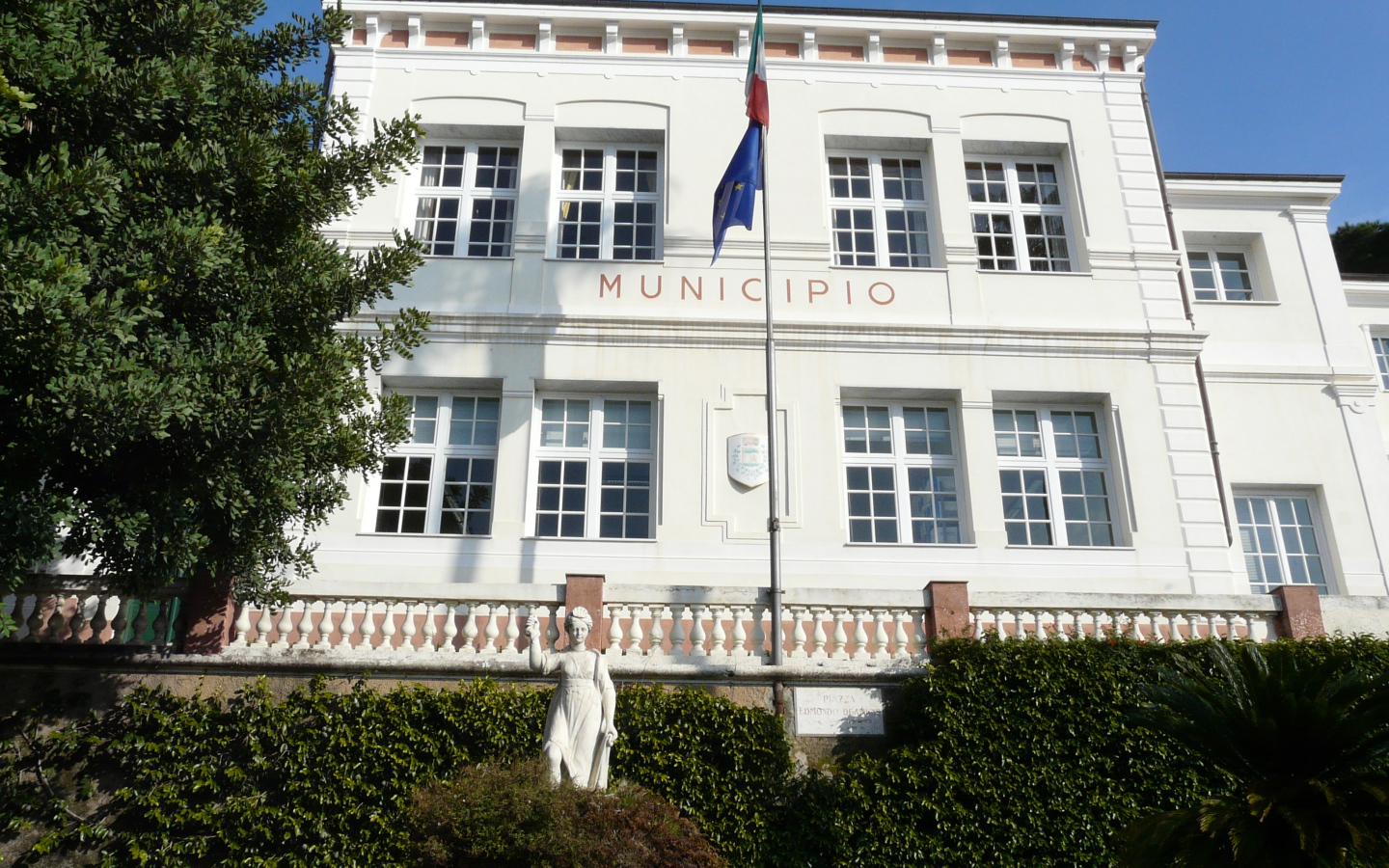 Городская администрация на курорте Бордигера, Италия