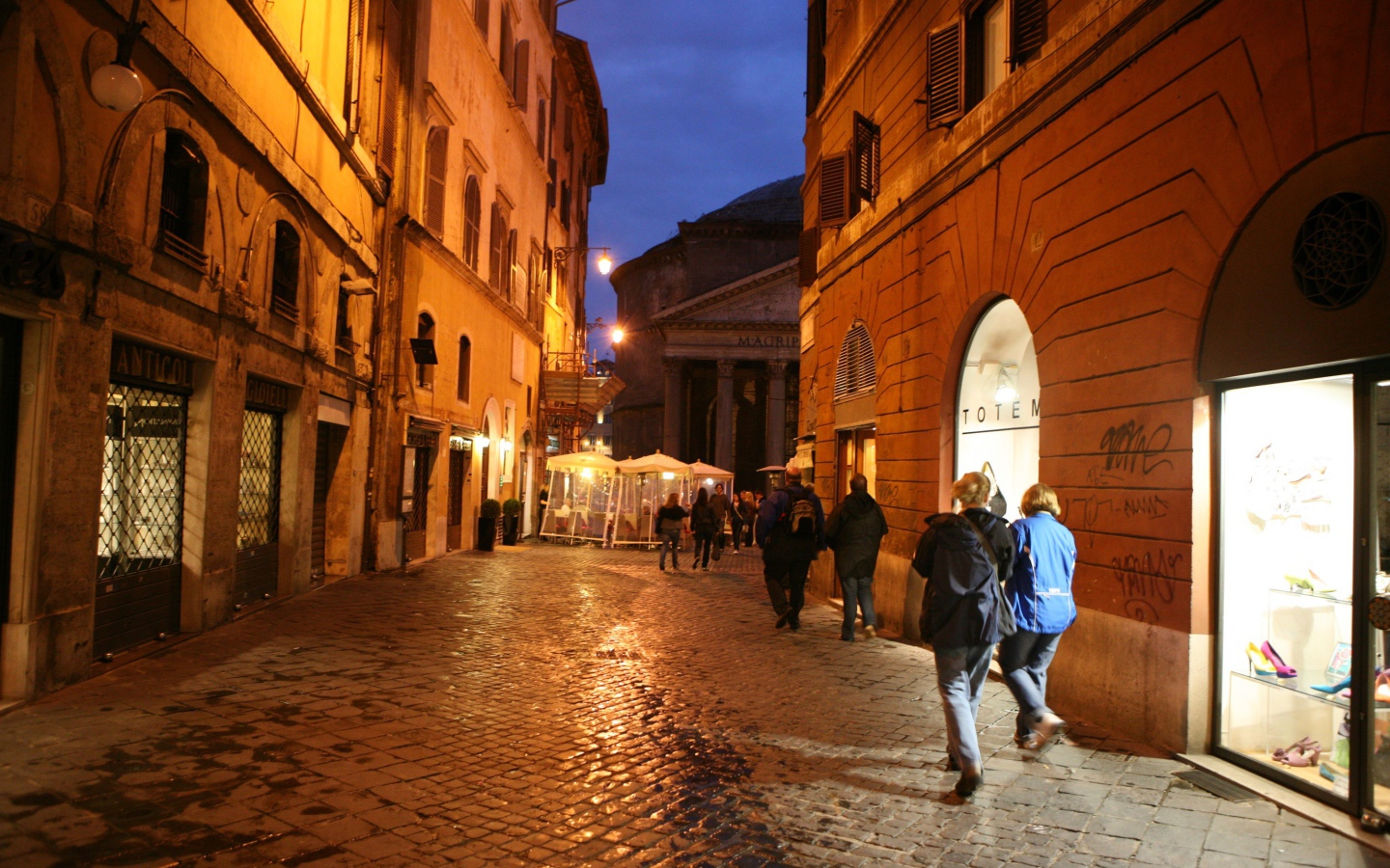 Ночная прогулка в Риме, Италия