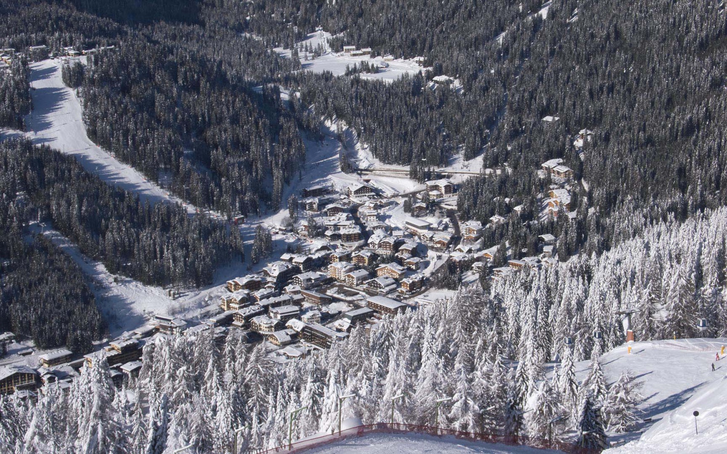 Горнолыжный курорт Мадонна ди Кампильо, Италия