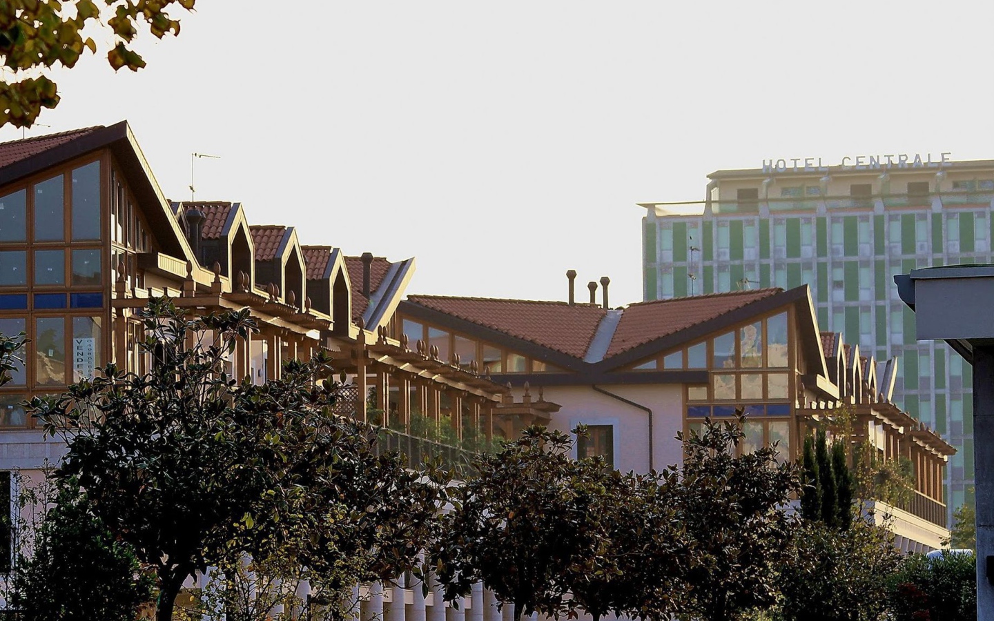 Городские здания на курорте Абано Терме, Италия