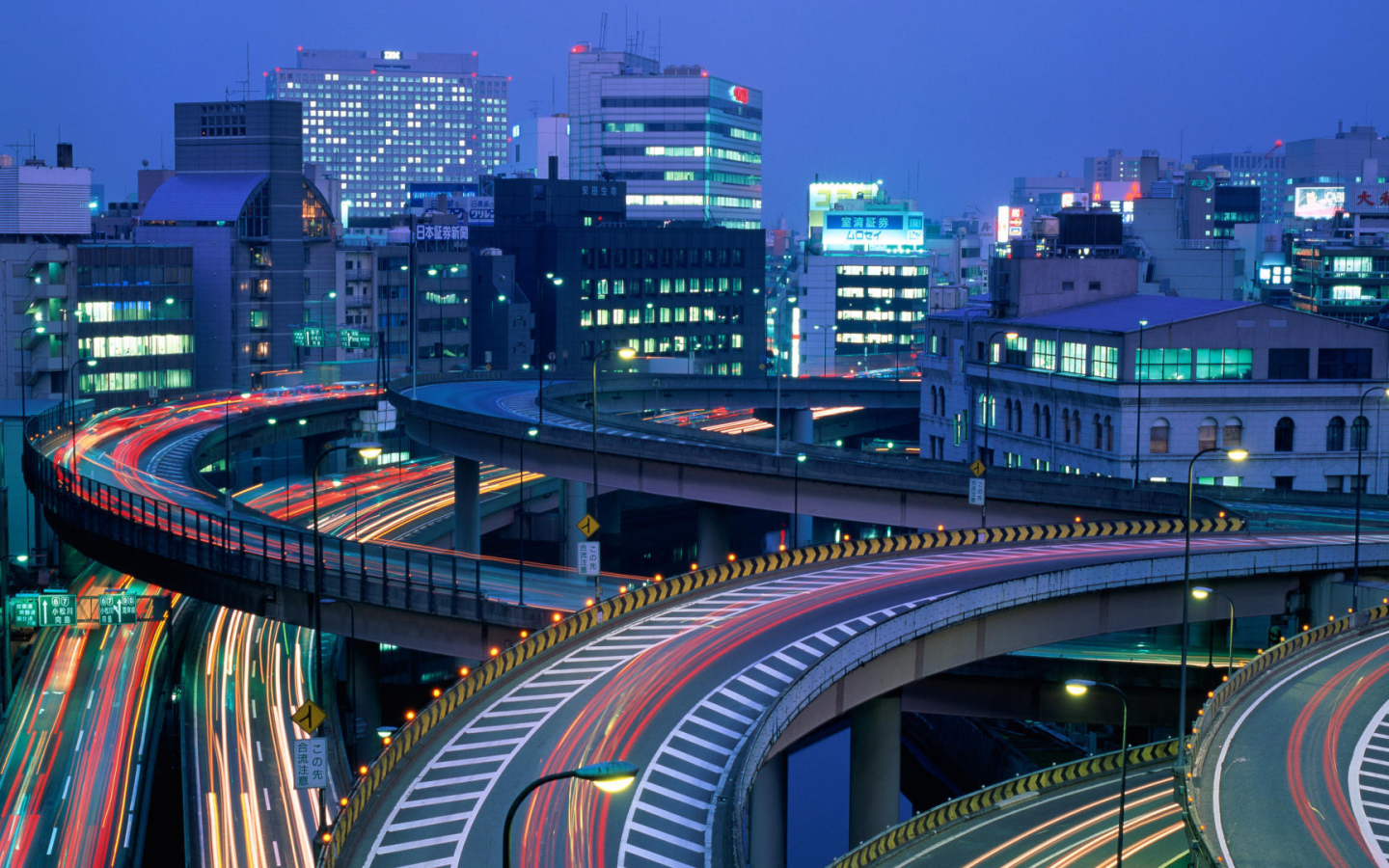 Дорожная развязка в Токио