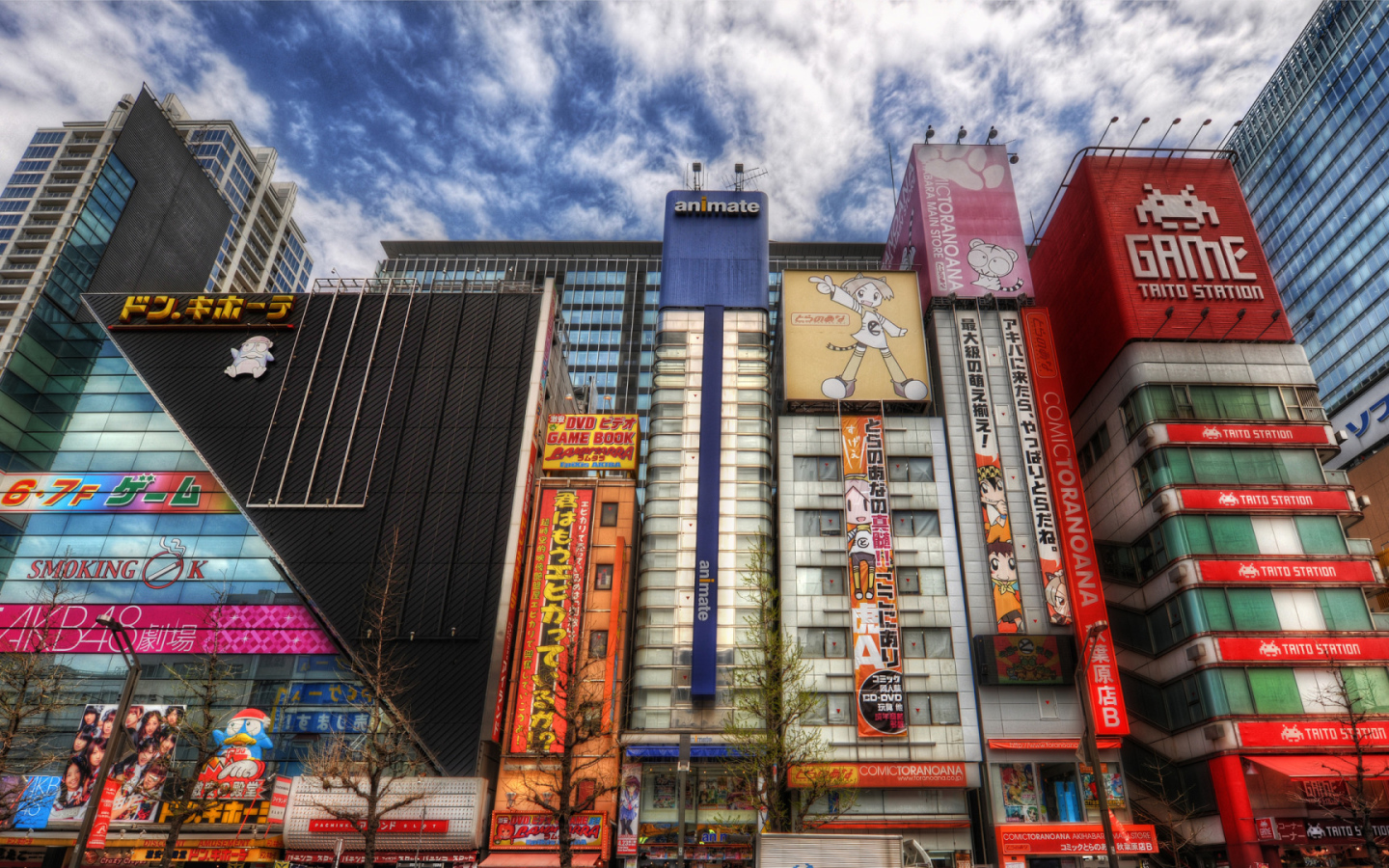 Улица Акихабара в Токио