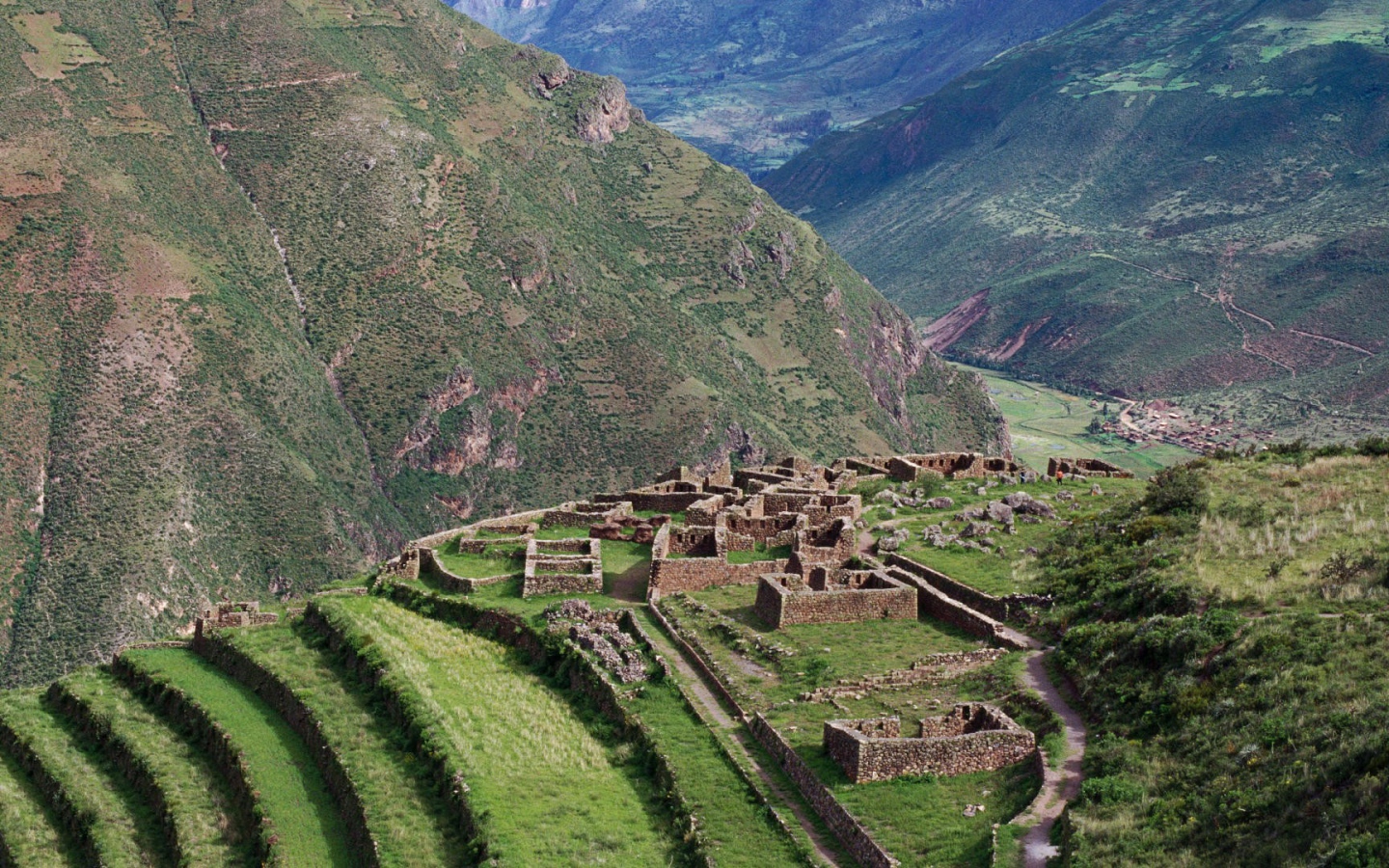 Древние горы в Перу