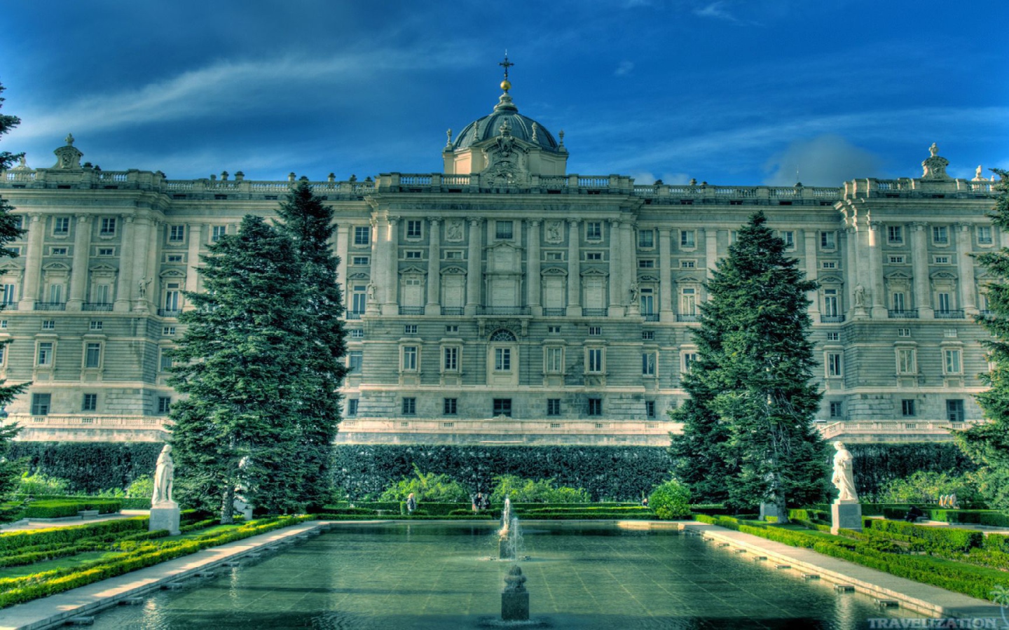 Дворец в Мадриде